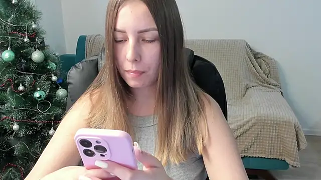 Mia_shy1 webcam