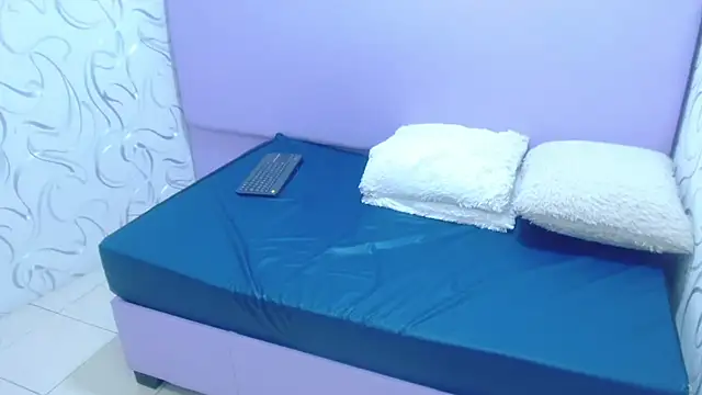 NathaliaSmith3x webcam