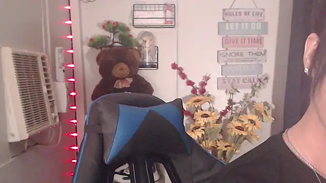 Miracle_TheBrat webcam