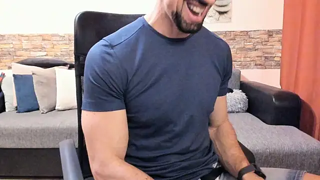 HotHunkTrainer webcam