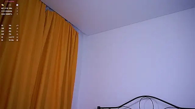 VeronaCritchlow webcam