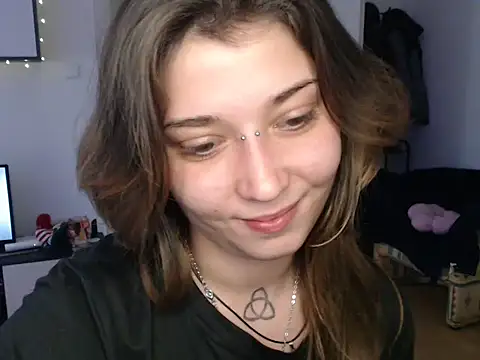 AlienforTwenty webcam