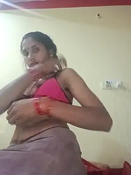 Veshali_Love143 webcam