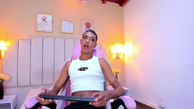 Charlotte_brown2 webcam