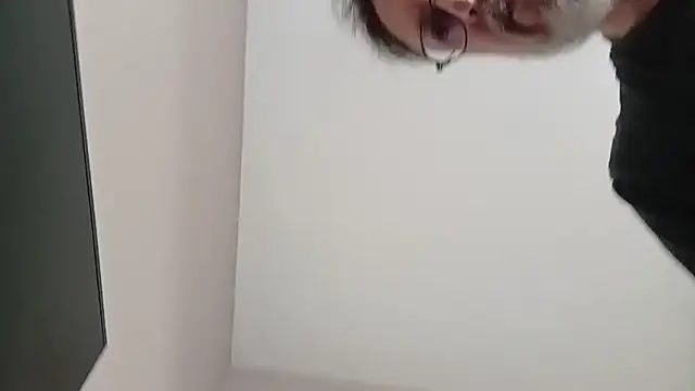 Mandra_is_a_whore webcam