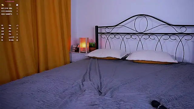 VeronaCritchlow webcam