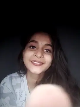 Sexey-Puja live cam screenshot female on CamHD – HD Live Webcams & Adult Chat