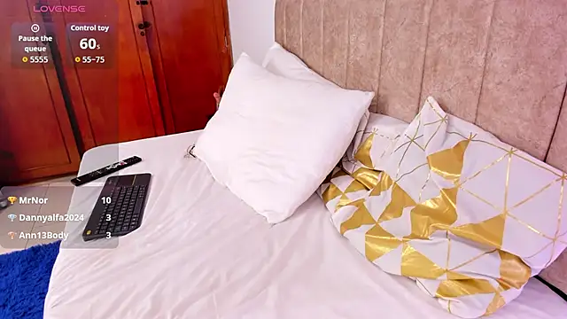 cristalwalker__ webcam