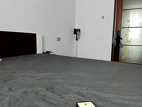 ElektraShine29 webcam