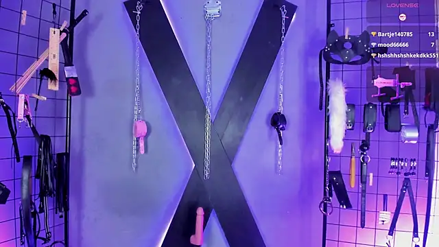 MissKara_Ariana_bdsm