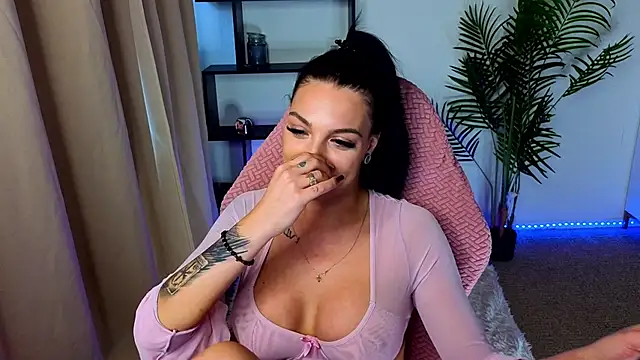 Raven_Ink webcam