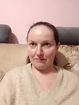 BustyLadyAlma webcam