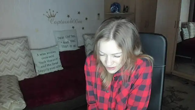 Tiffany_Bates webcam