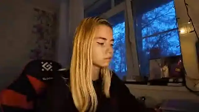 Witching_Moon webcam