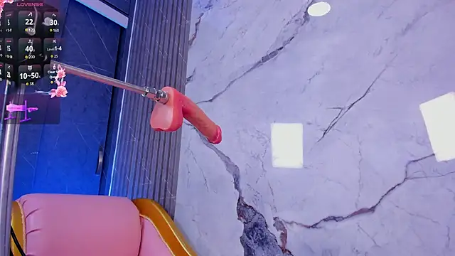 shayra_boobs2 webcam