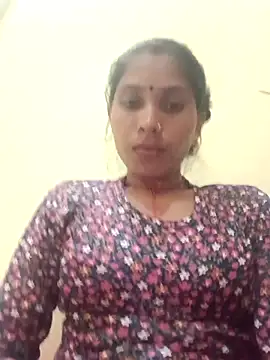 Veshali_Love143 webcam