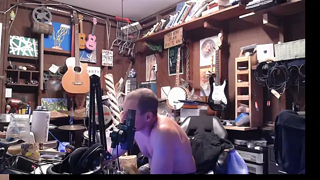 itsjameswebbscope (Ask my age) - #american #bdsm #bisexuals #brunettes #cam2cam #daddies #ejaculation #hd #luxurious-privates #masturbation #muscular #recordable-privates #recordable-publics #shower #small-audience #smoking #twerk #white