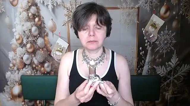 LunaDobra webcam stripchat model stream image