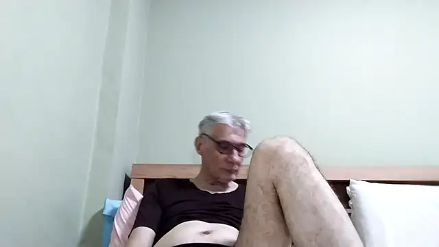 BIGUNCUTHARDCOCK webcam