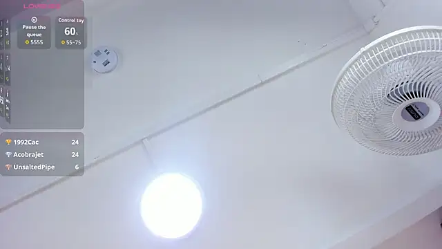 VICTORIAGRAYS webcam