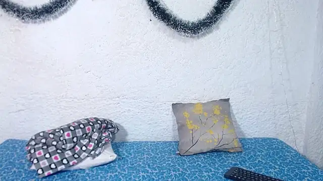 alise_coronado webcam