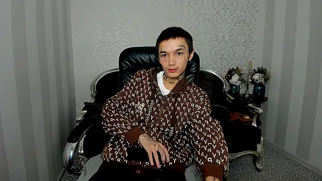 ionarne (M young) - take off top