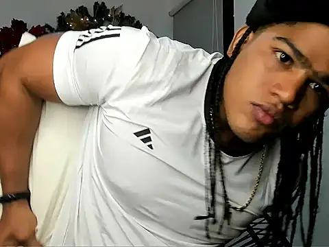 alex_balck (M young) - I hope you can give me my Christmas bonu