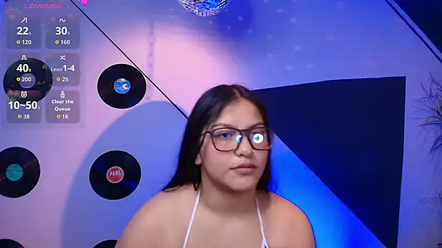 Lilith_and_Khloe webcam