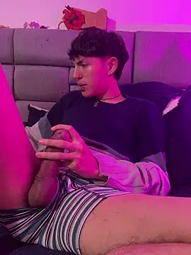 NaytonFreeman webcam