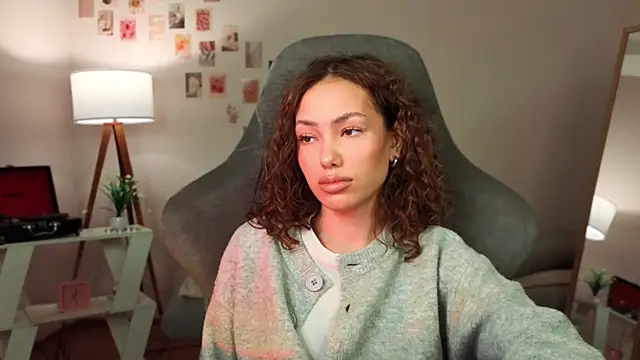 branchwithflowerss webcam