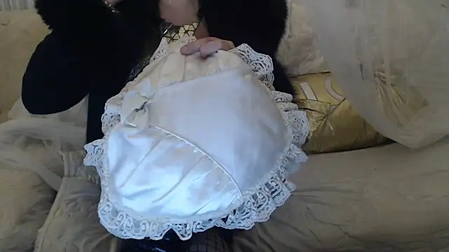 Mia-Montal777 webcam