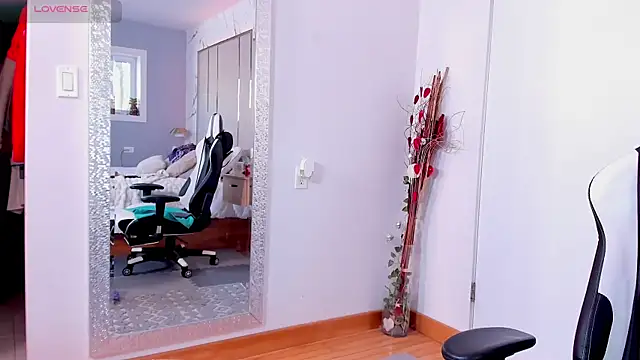 Jadeh_Williams02 webcam