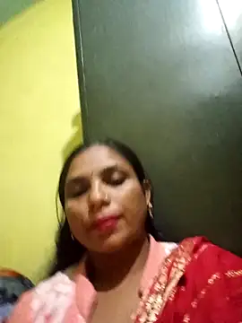 Webcam Model (Notyriya7)  is live.Free join now!