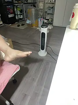 Mina048 webcam