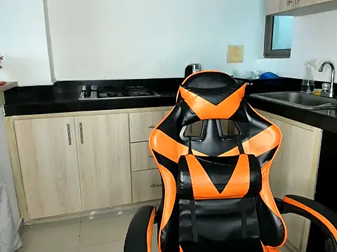 andrew_jonhes webcam