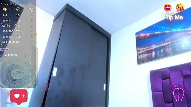 Alicia_Whitee webcam