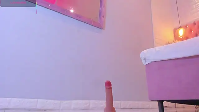 amber_sparkle webcam