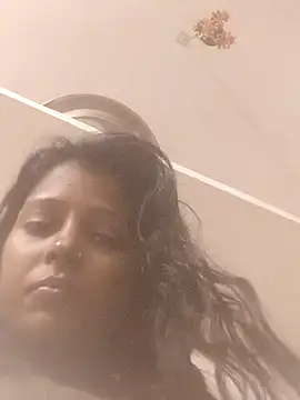 Webcam Model (Nilu_XXX)  is live.Free join now!