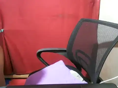 NaughtyPussy4u webcam