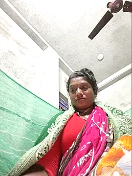 Webcam Model (vipmonalisha)  is live.Free join now!