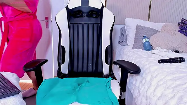 Jadeh_Williams02 webcam