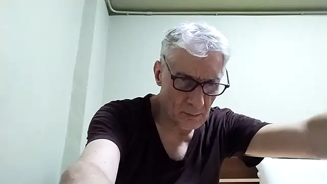 BIGUNCUTHARDCOCK webcam