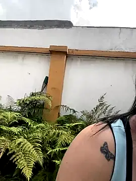 PamelaJonsom_ webcam