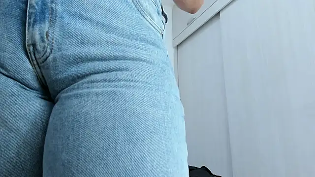 Amelia_Debora_Antonella