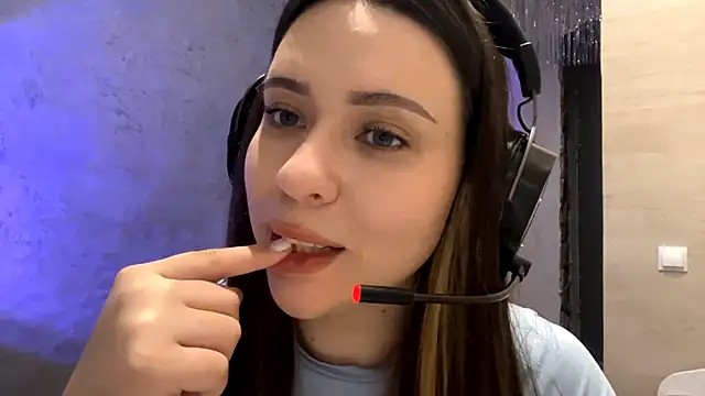 AngeliqueSulima webcam