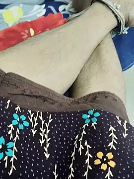 Webcam Model (Tamilrojanew)  is live.Free join now!