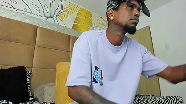 bigblackhotx1 webcam