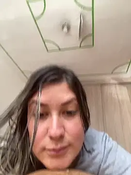 Webcam Model (Abby-LS)  is live.Free join now!