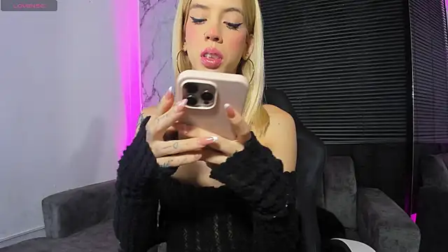 Courtney_gonet webcam