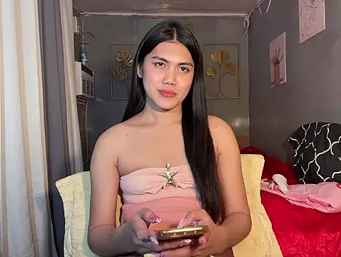 Delicate_Savannah webcam